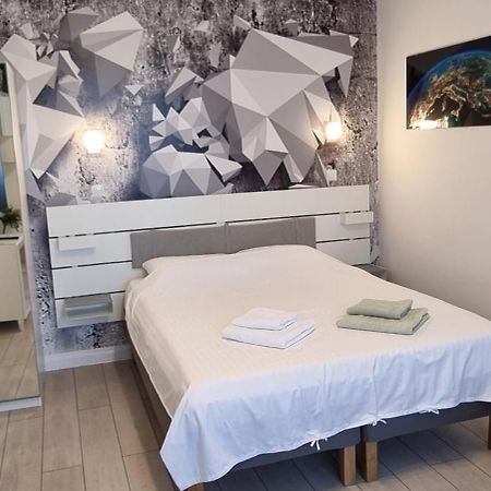 Elisabeta Studio Apartment บูคาเรสต์ ภายนอก รูปภาพ